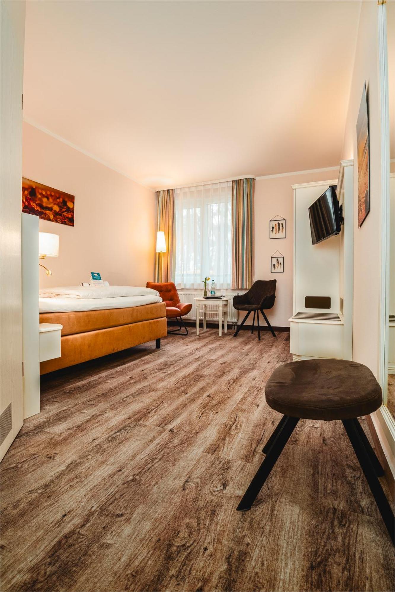 Hotel Wilhelmshoehe ロストック エクステリア 写真